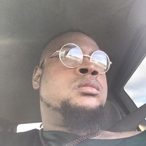 Meet your Posher, Evan